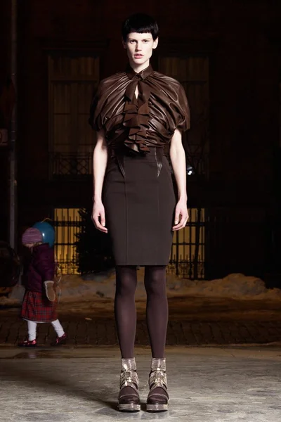 Look 30